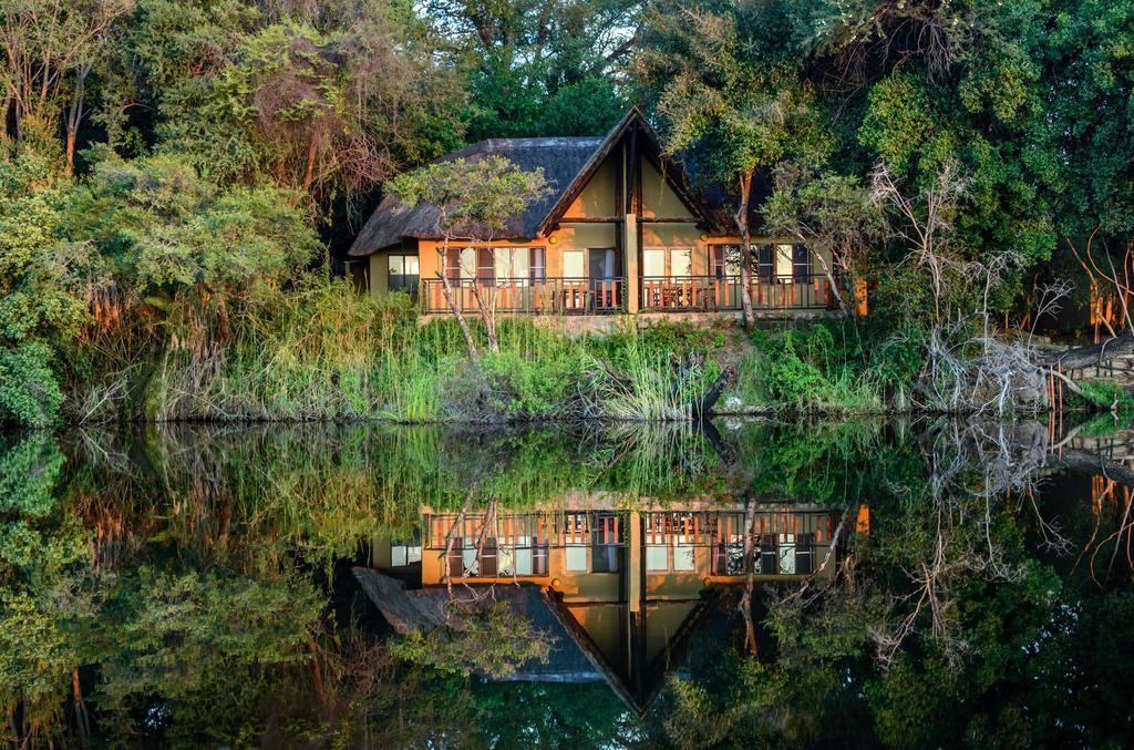 Gondwana Namushasha River Lodge Kongola Exteriör bild